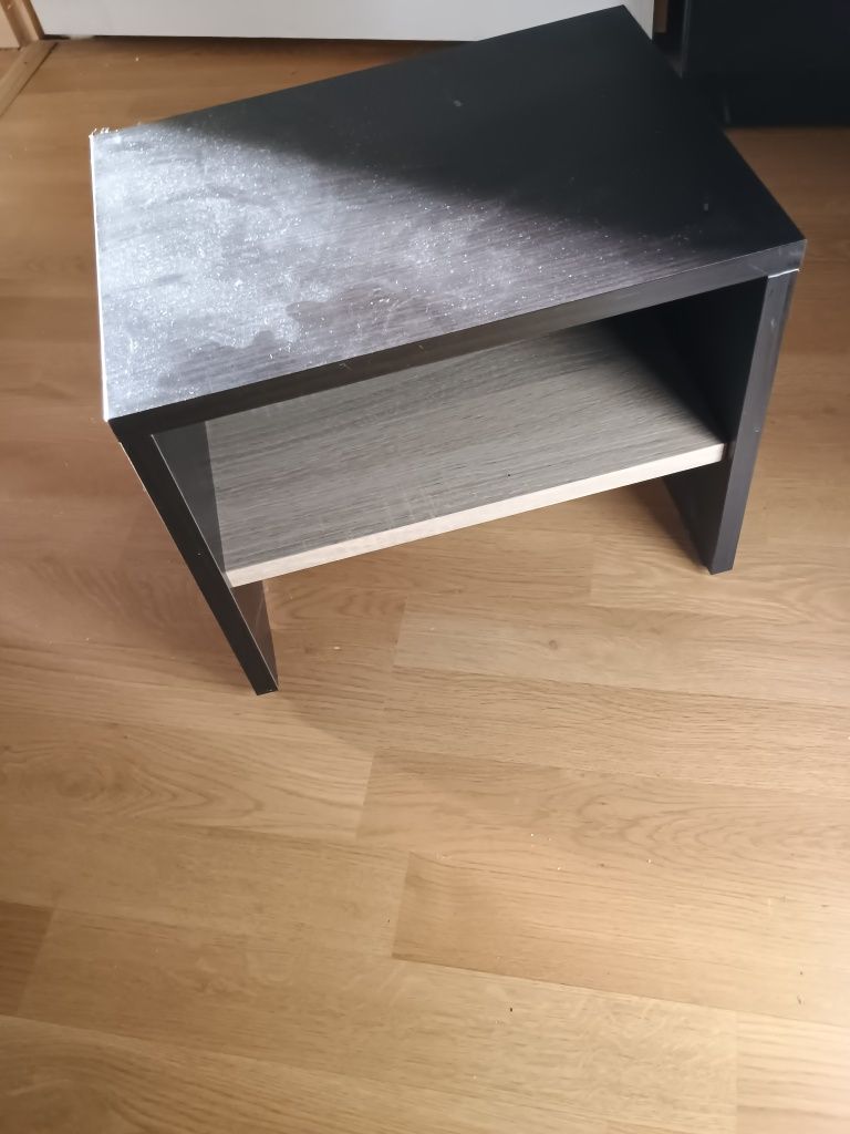 Noptiera noptiere wenge ieftina in stare impecabila