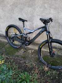 Bicicleta electrică full suspension  - carbon