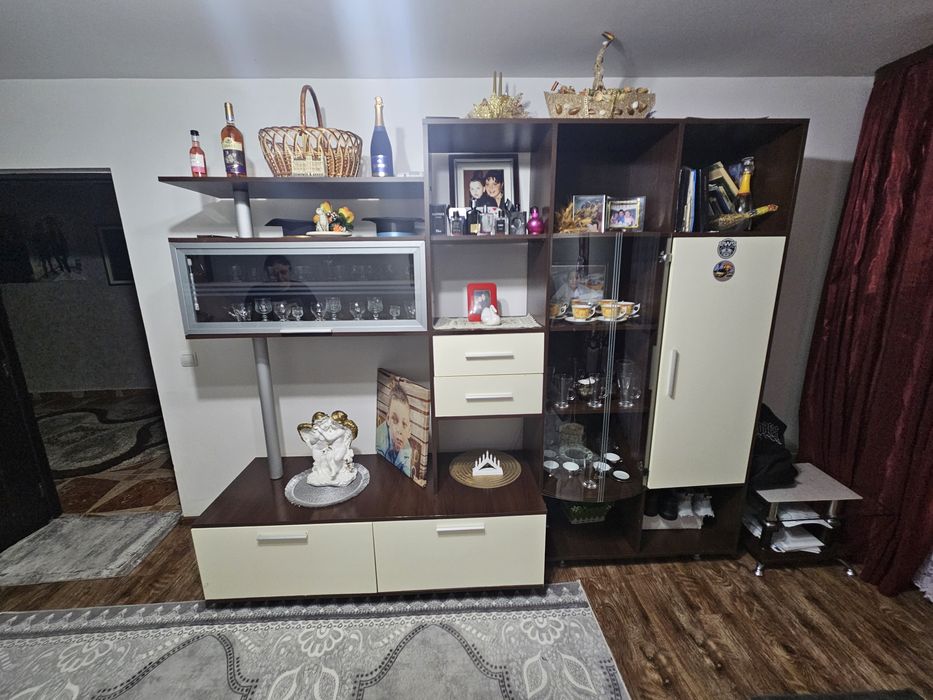 Vand mobilier de sufragerie set complet