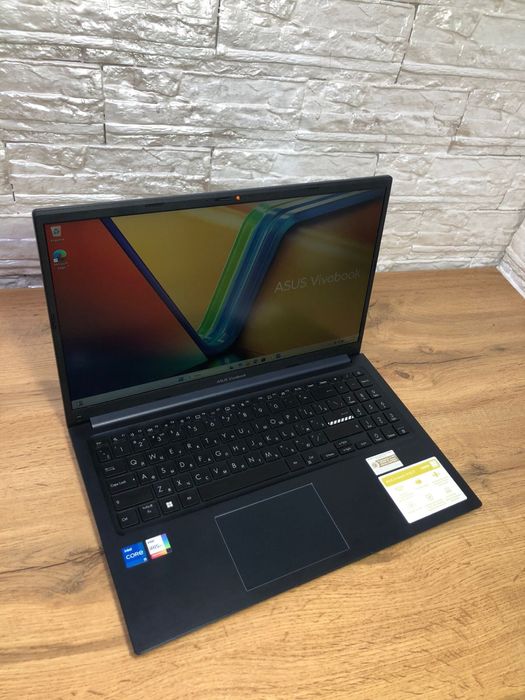 Asus Vivobook i5-1335U