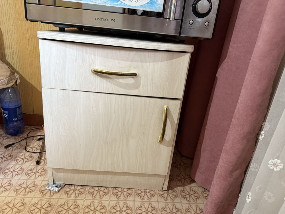 Продам спальный гарнитур