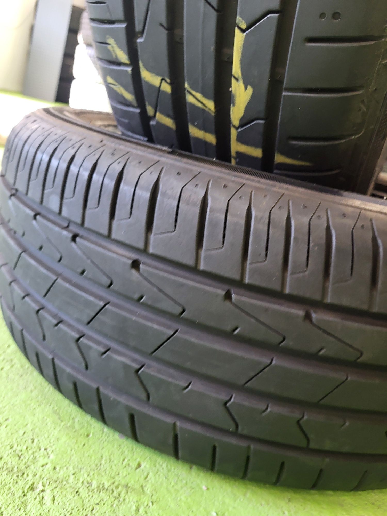 2 бр 225/50/16 Hankook летни гуми