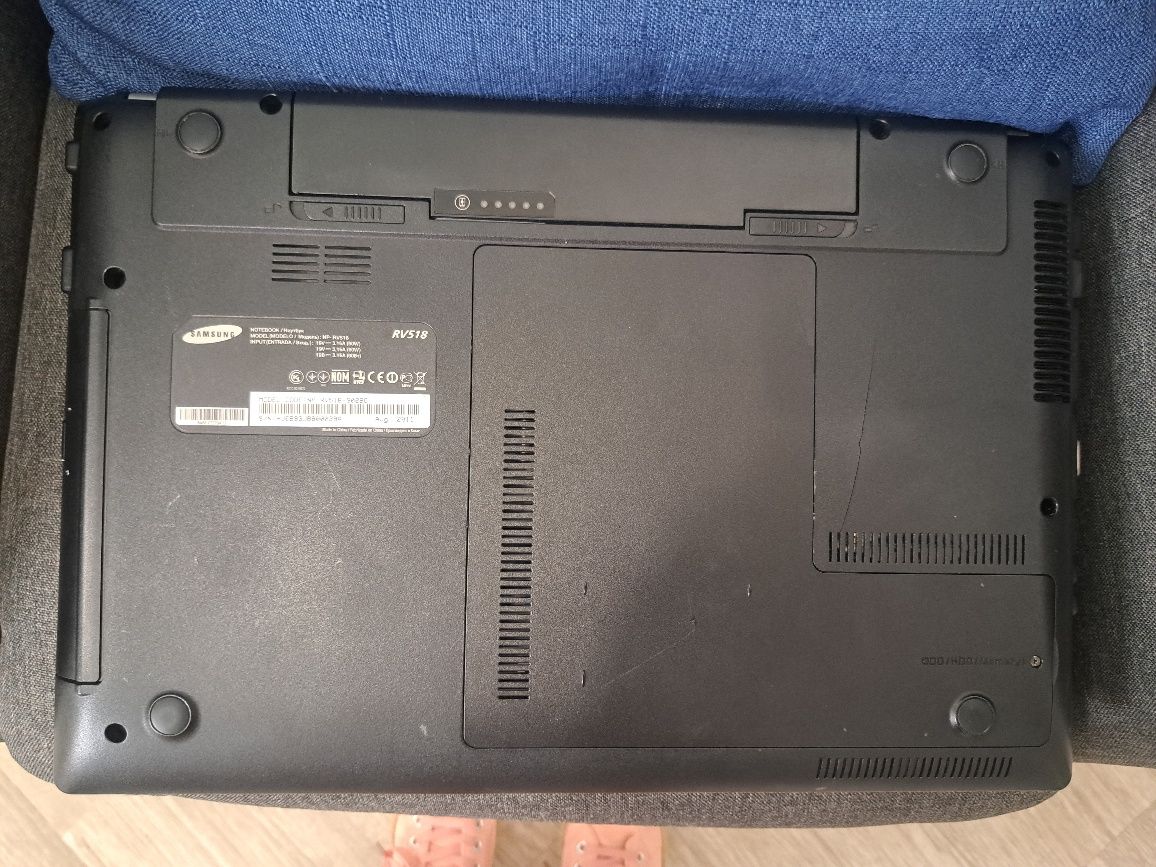 Лаптоп Samsung RV518-SO2BG
