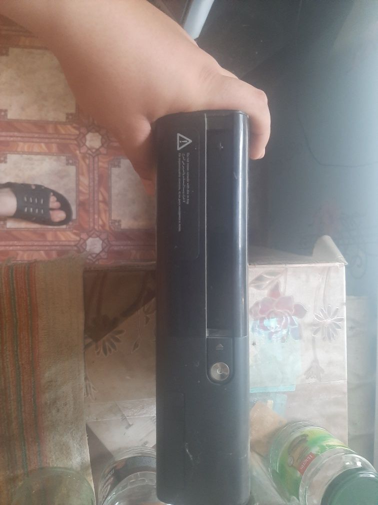 Продам игровую приставку рабочая