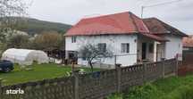 Casă  de vânzare în Dragu  jud. Sălaj  teren 1400 mp.