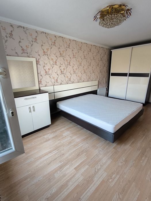 Спальный гарнитур с матрасом