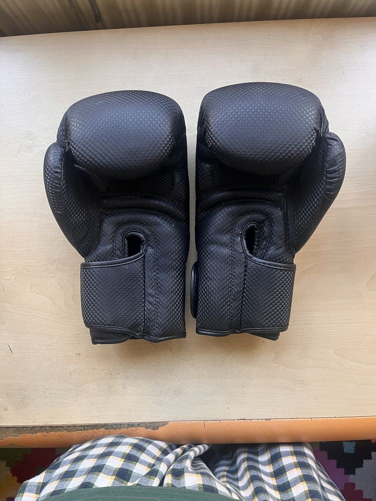 Боксови ръкавици Gorilla wear