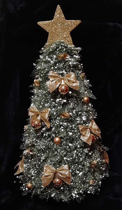 Bradut decorativ de Craciun