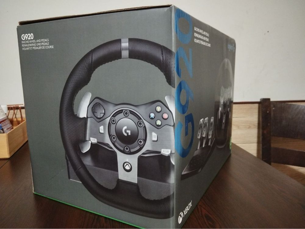 G920 Wheel/pedals за Xbox/PC