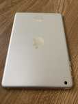 Tableta Apple iPad pentru piese sau recarosare.