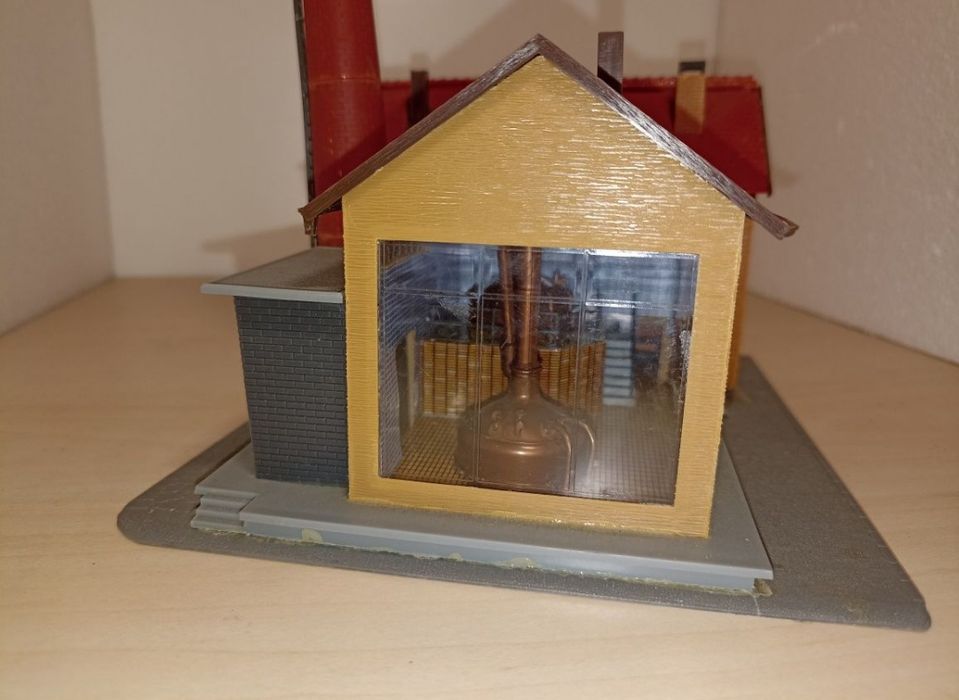 Faller 130960 fabrica de bere 

Diorama clădire fabrica de bere, la sc