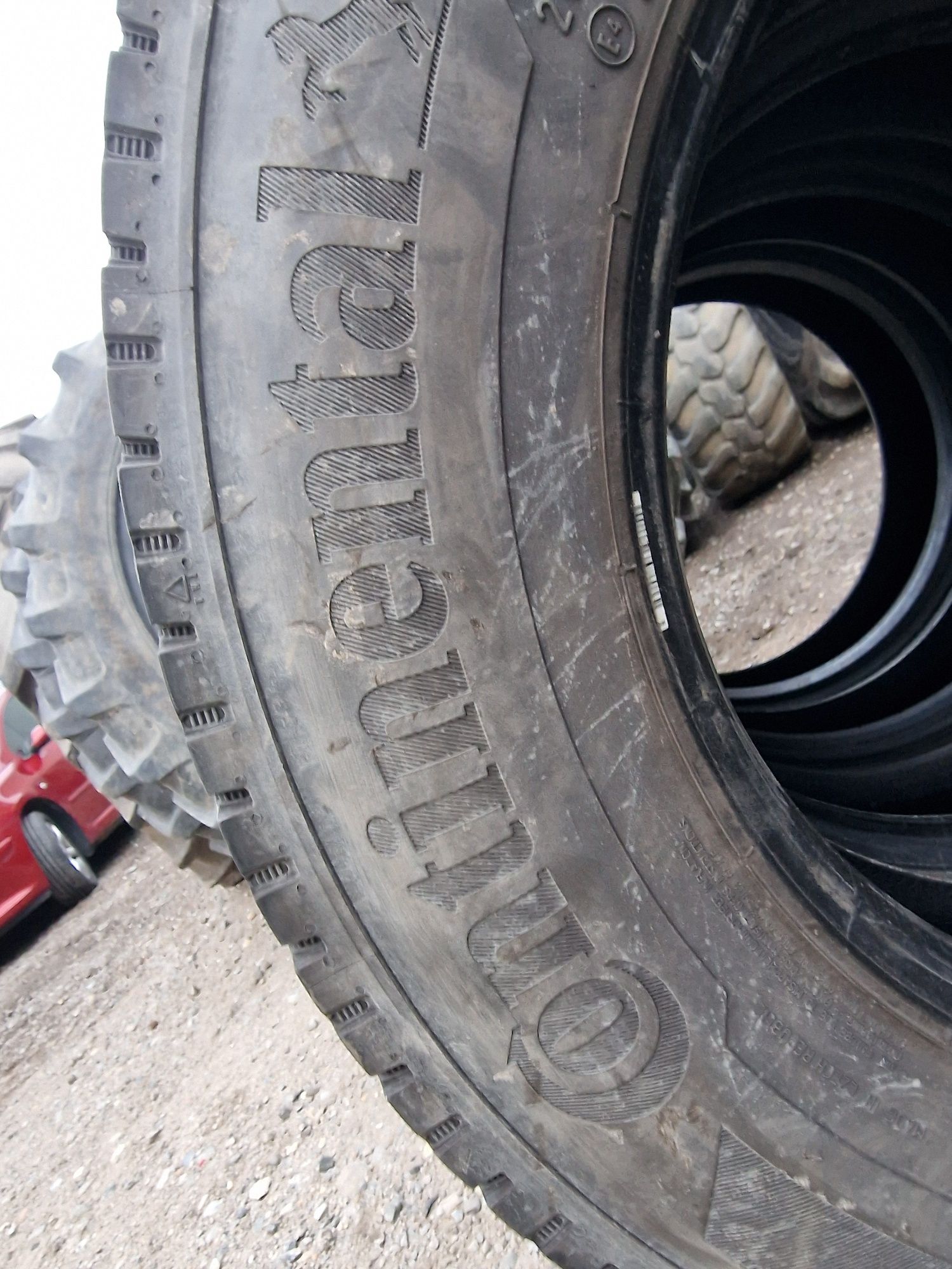 Anvelope camion 215/75R17.5 marca Continental