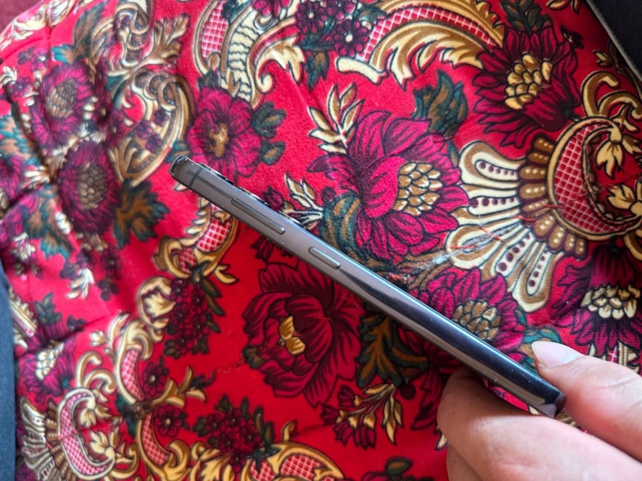 Samsung s23 8/128