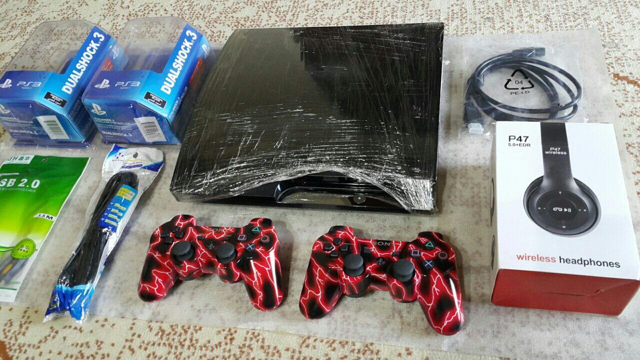 Playstation 3 Slim. + 2ta Joystick + 50ta O'yin. 100% GARANTIYA.