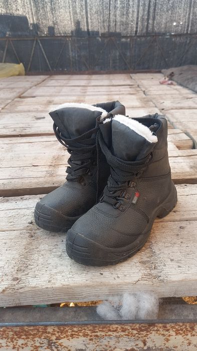Зимний Ботинка 36размер!