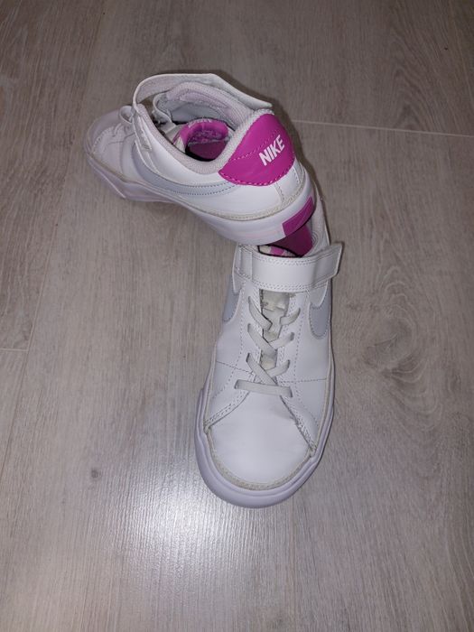 Маратонки Nike за момиче
