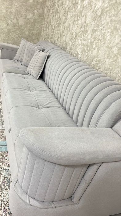 Продам диван, 3 метра раздвигаеться