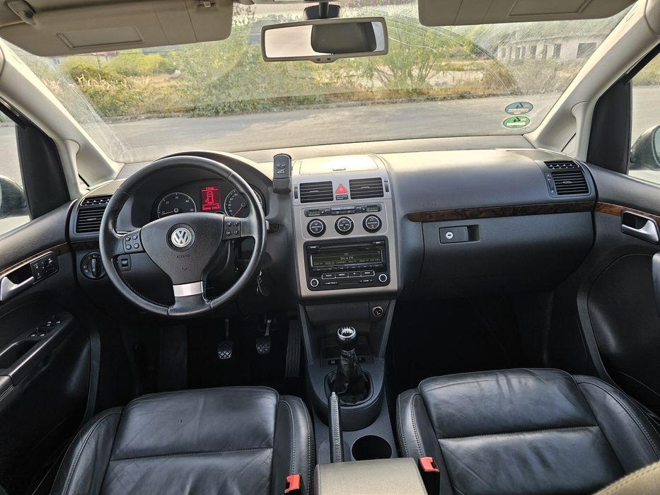 Vw Touran Cross - 2008 - 7 locuri