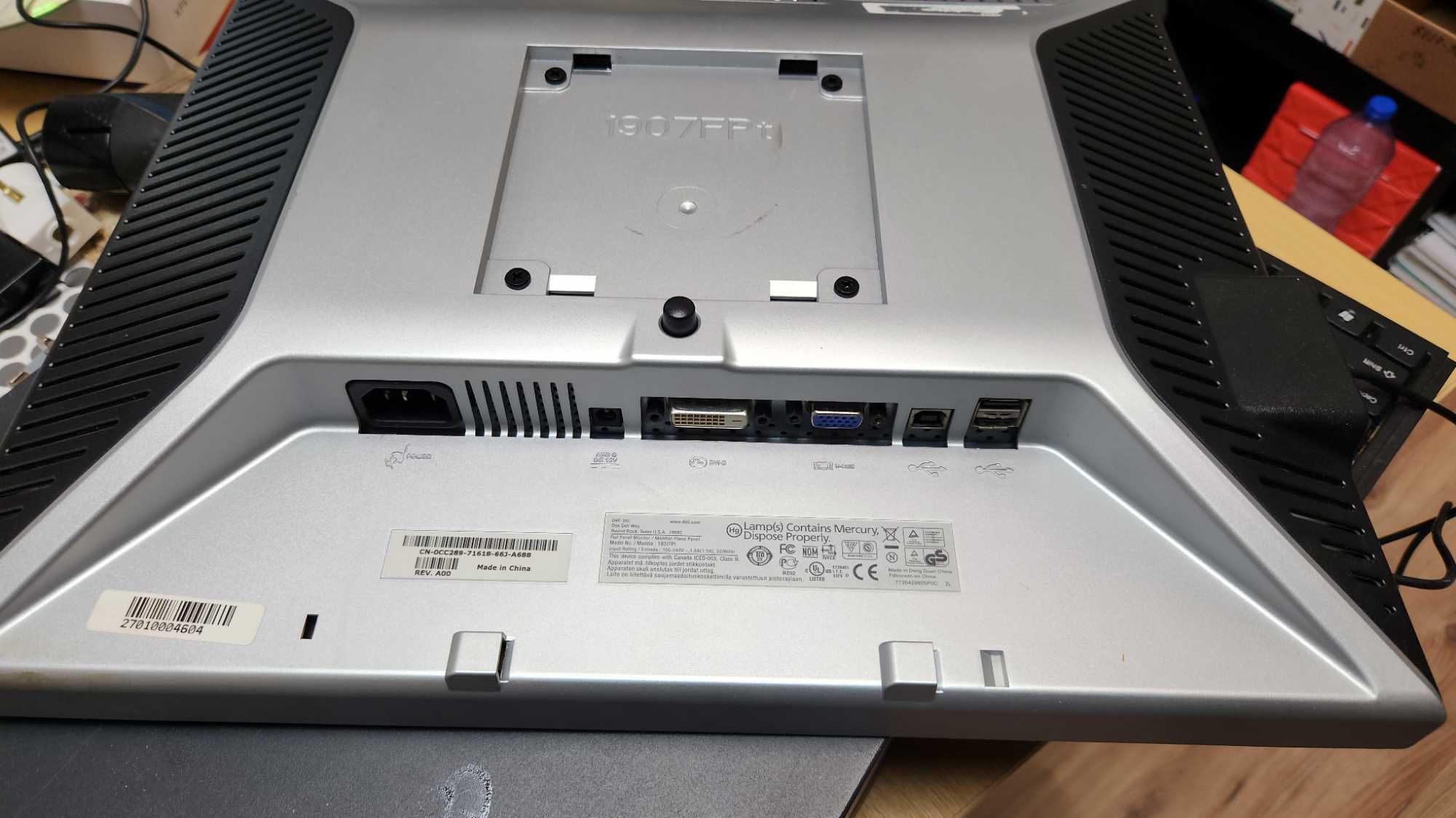 Монитор DELL 1907FP