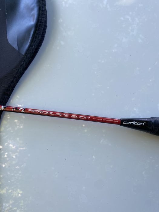 Карбонова ракета за бадминтон Carltonaeroblade 6000