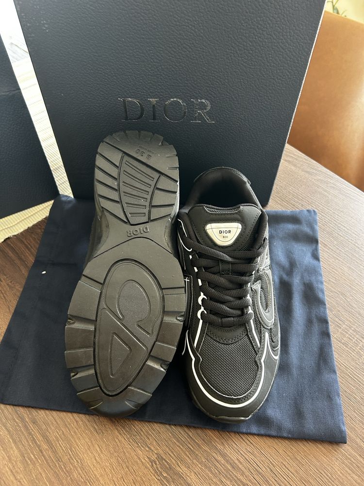 Dior b30 black.