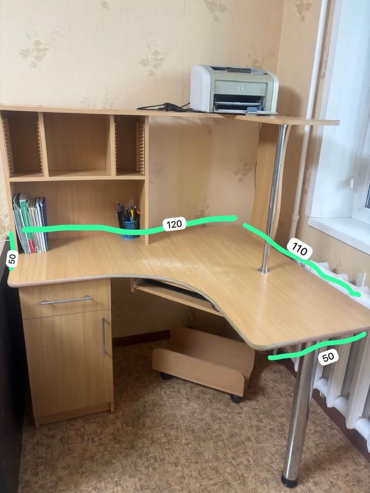 Стол компьютерный