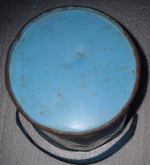 Galetusa veche tabla pentru copii joaca la nisip / Romania comunism