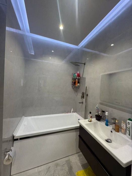 Срочно!!Сдается Шикарная 2х ком квартира Ор-р Метро Чиланзар 999*