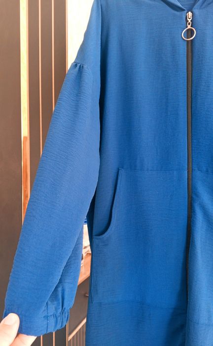 To‘mni sini rangli turetski ayollar olimpiyka  — kapishonkali, rezin