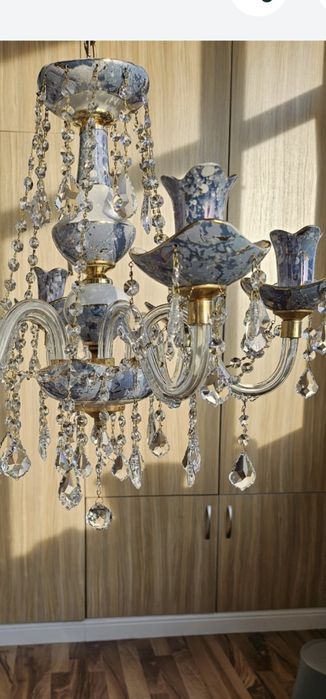 Продам  хрустальную люстру ЧЕХИЯ