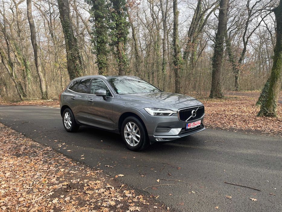 VOLVO XC60 B4 Diesel AWD, Momentum Pro Mild-Hybrid Pavilion Panoramic