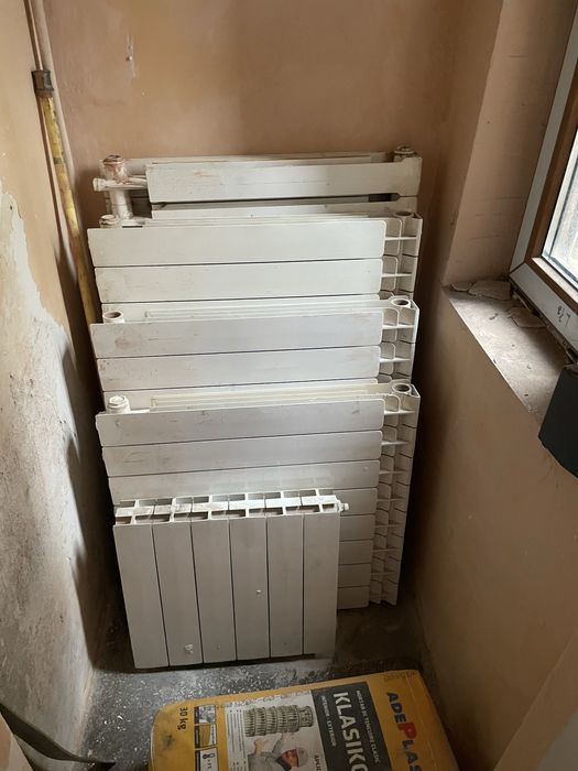 Vand pachet de clorifere din aluminu