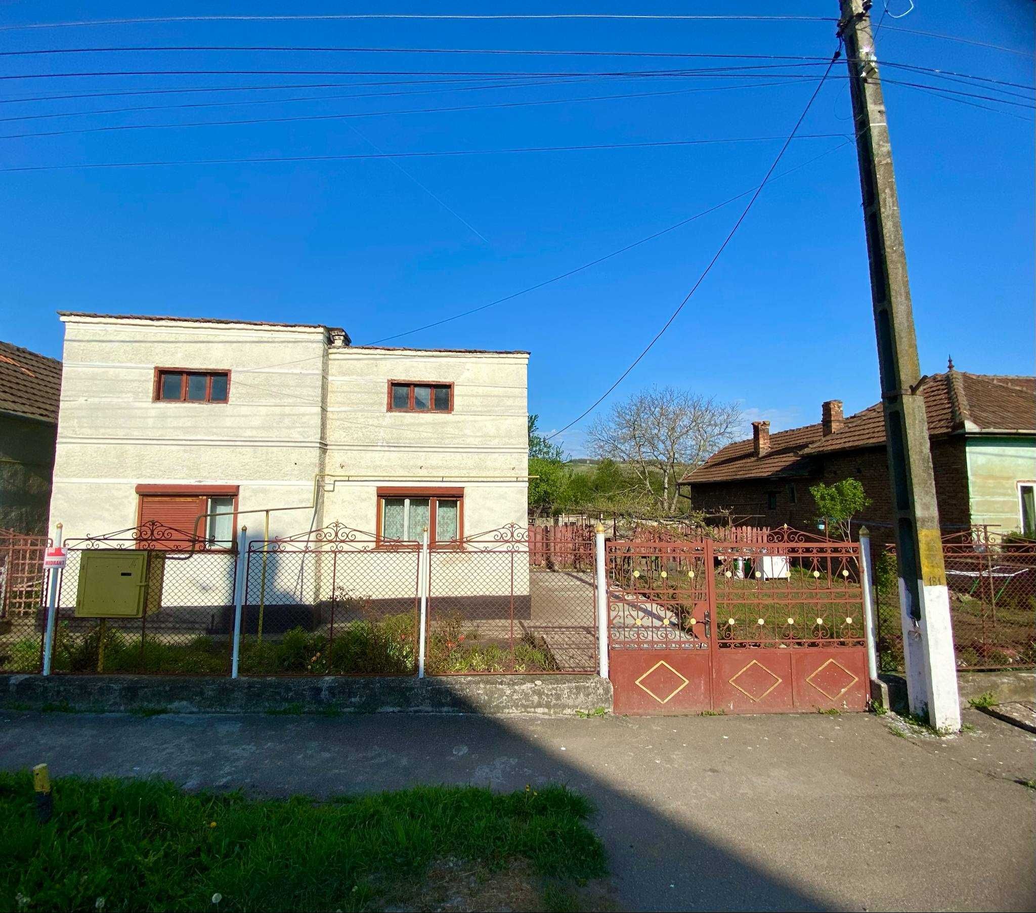 Casa de vanzare O.V.Calan strada 22 Decembrie , teren 2000mp