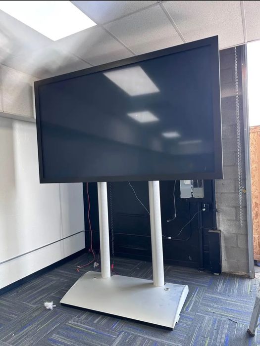 Плазменная панель 100 дюймов