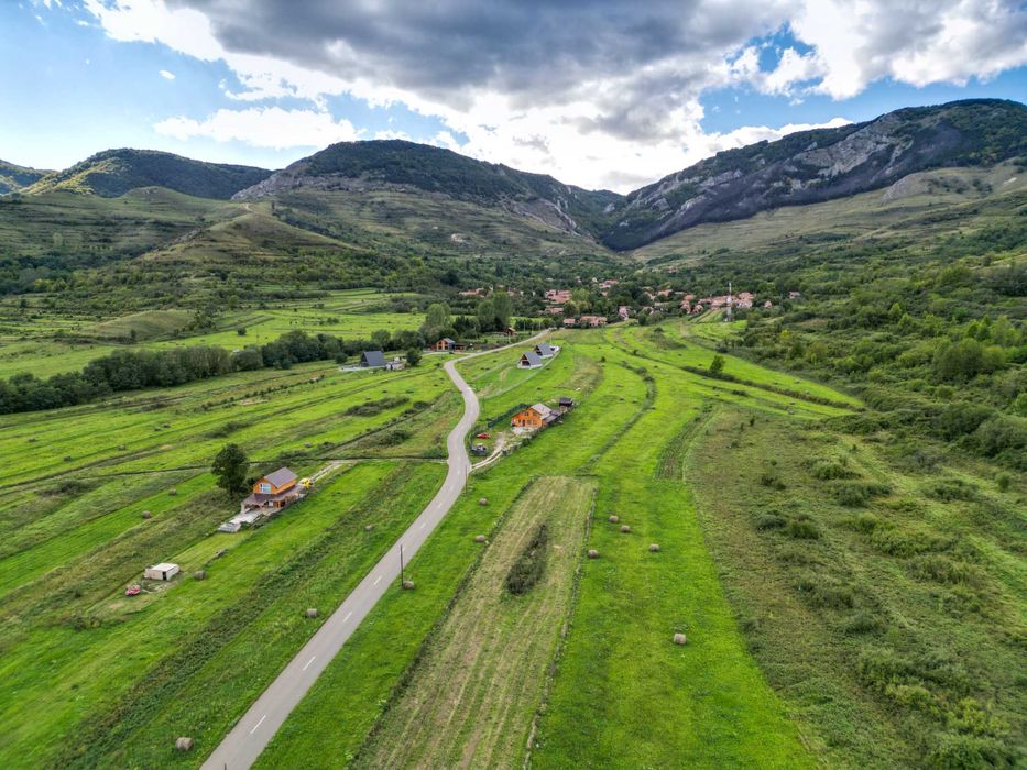Teren extravilan in satul Izvoarele Jud Alba 2600mp