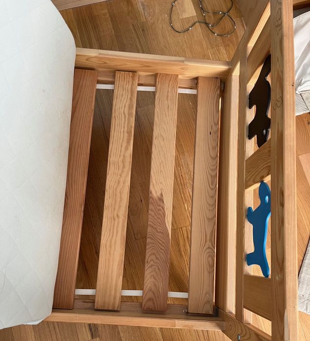 детско легло от IKEA 8-12