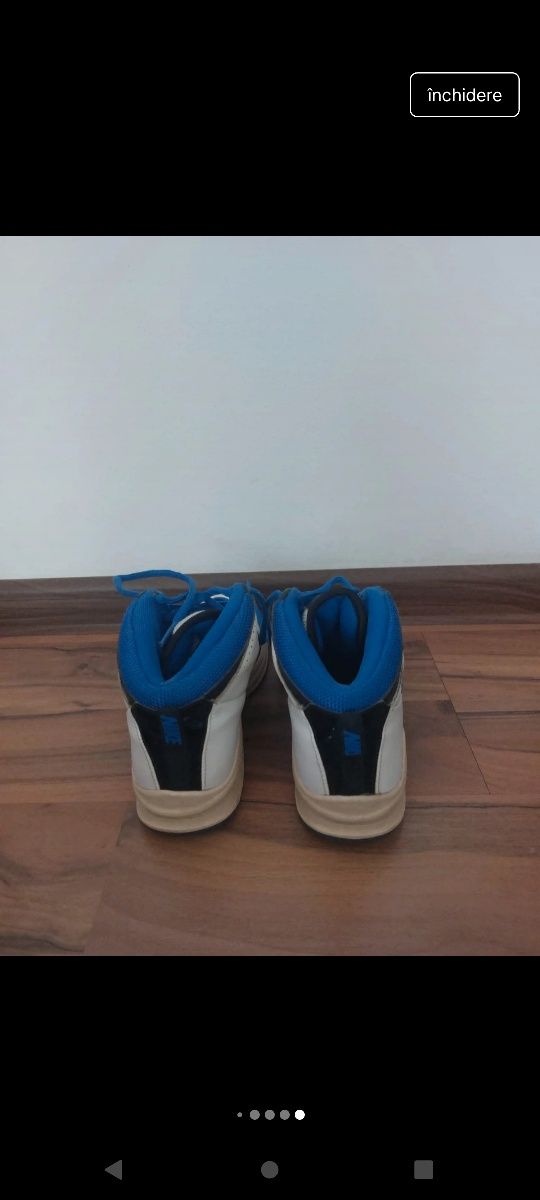 Adidasi Nike Air