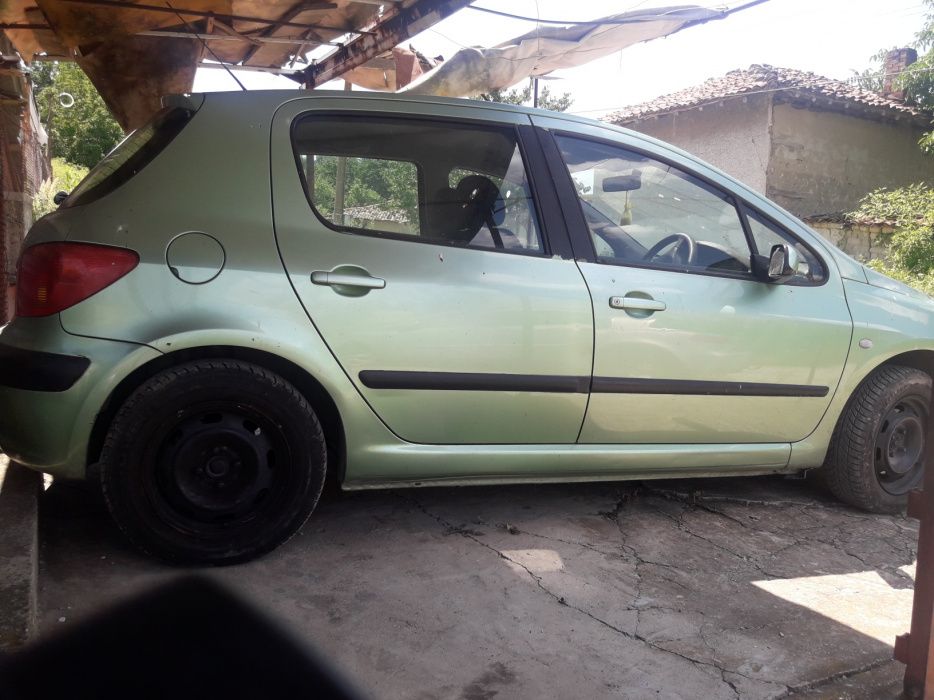 Пежо307 Peugeot307 2.0 HDI хечбек само на части