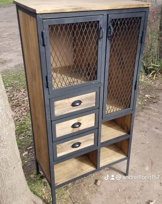 Confecții metalice pe comanda