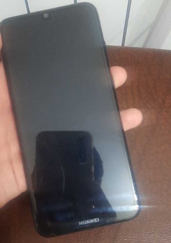 HUAWEI Y6 / 2019