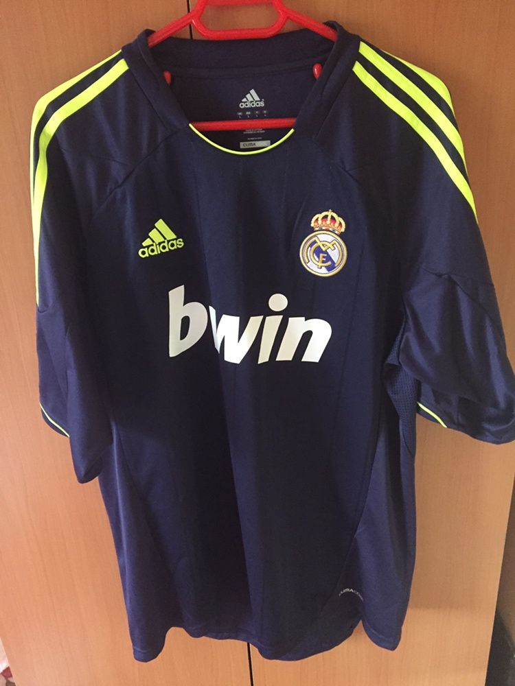 Articole  sportive  Real Madrid originale ,noi