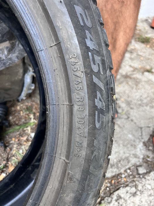Зимни гуми Pirelli Sotozero(2бр.) 3 245/45/19