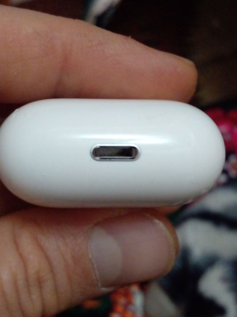 Apple. Air pods_2