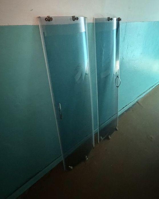 Душевая кабина в хорошем состоянии