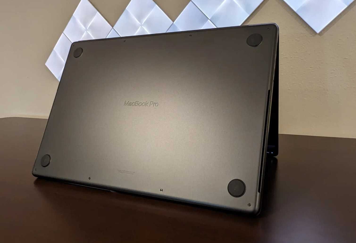 MacBook Pro 16 M3 MAX`14 CPU/30 GPU/36GB RAM/1TB SSD/