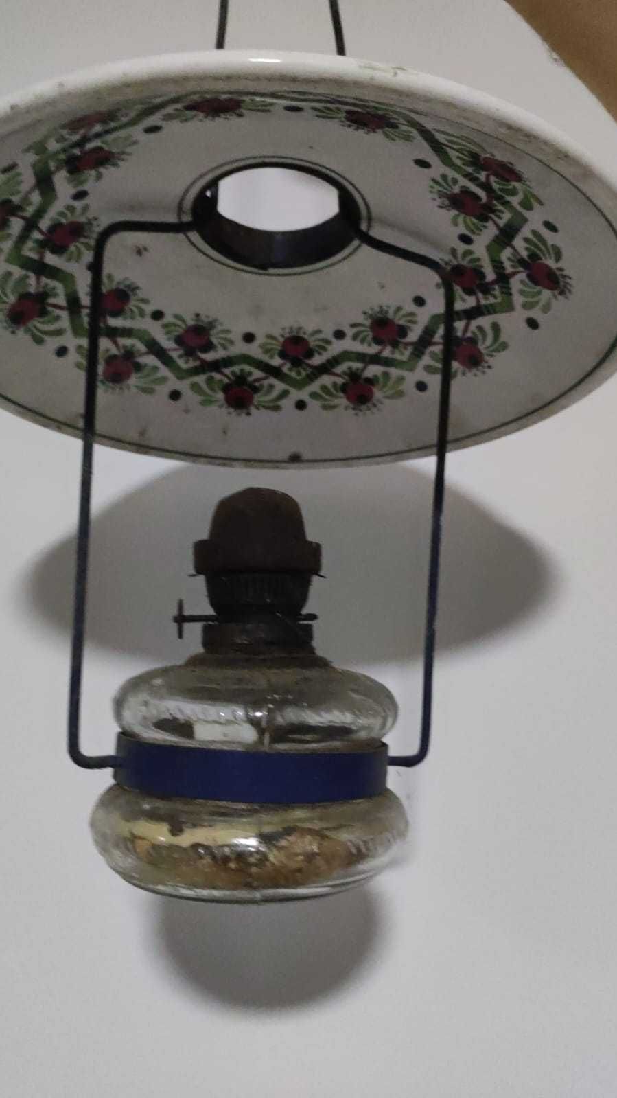 Lampa vintage cu farfurie portelan