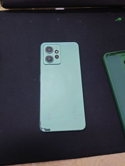 Redmi note 12 4G состояние: минус только в экране