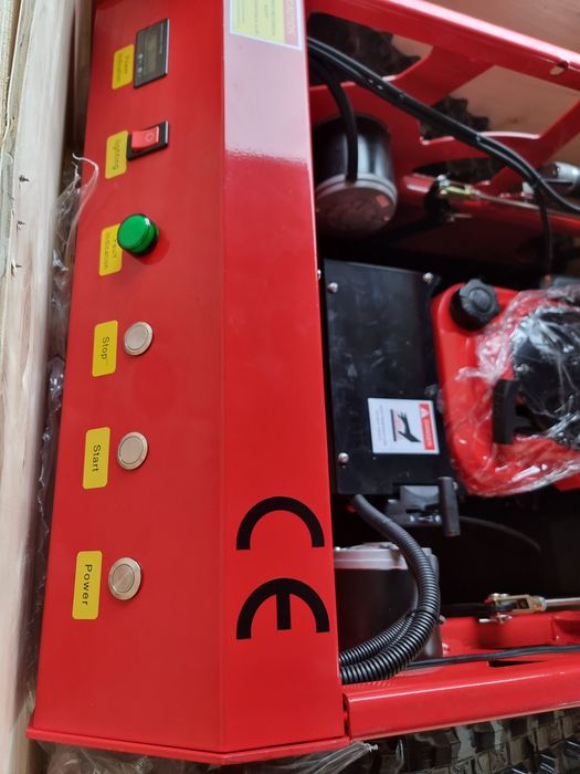 Robot  pentru iarba cu telecomanda