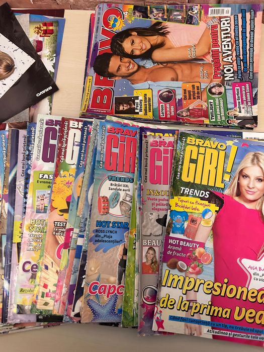 Vând 35 reviste BravoGirl + 5 reviste Bravo