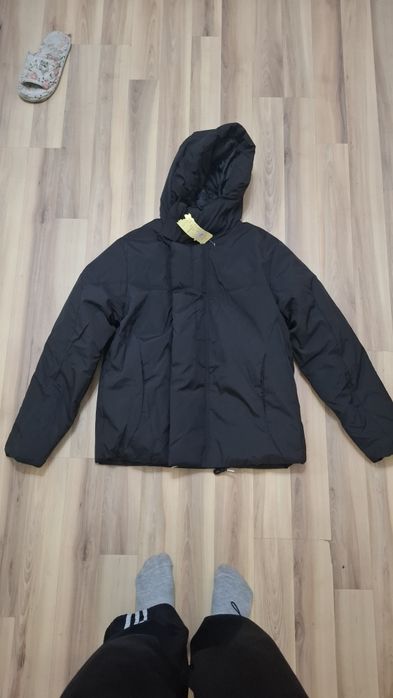 Куртка черная зимняя L